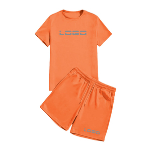 Conjunto casual de verano para hombre de dos piezas, camisa de manga corta y pantalones cortos de secado rápido, tejido 100% poliéster con logo impreso. - Product Image 3