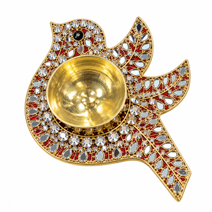Diya de latón con diseño de pájaro y efecto espejo – Elegante y tradicional Diya decorativa para Diwali, Pooja y decoración del hogar - Product Image 1