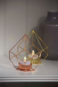 Porte-bougie en métal doré pour une décoration élégante de salle à manger, événements de luxe et arrangements de table de mariage haut de gamme - Product Image 5