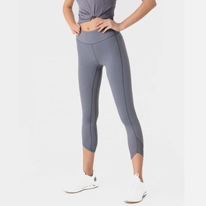 Ensemble de fitness pour femmes à prix avantageux : débardeur + leggings, style personnalisé, vêtements de sport actifs, respirant, respectueux de l'environnement - Product Image 2