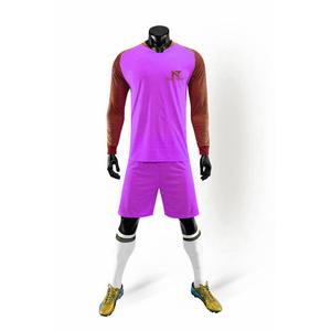 Ropa Deportiva Cómoda, Uniforme de Fútbol para Hombre, 100% Poliéster, Uniforme de Fútbol Personalizado para Hombre - Product Image 3