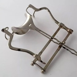 Ensemble d'instruments chirurgicaux rétracteurs en acier inoxydable, auto-retenants, manuels, pour exposition stable et large des tissus abdominaux en chirurgie générale - Product Image 4