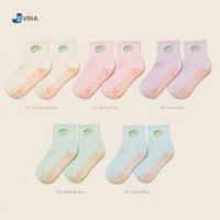 Chaussettes courtes antidérapantes en jacquard brodé floral avec détail de revers, pour femme, en coton/nylon/élasthanne tricoté, idéales pour le Pilates en intérieur, séchage rapide