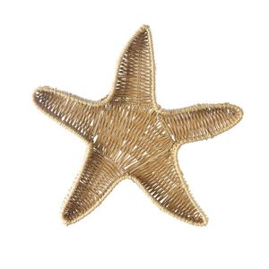 Découvrez cette sculpture d'étoile de mer en rotin naturel artisanal pour enfants, conçue avec des travaux de tressage complexes et d'un style fantaisiste. - Product Image 4