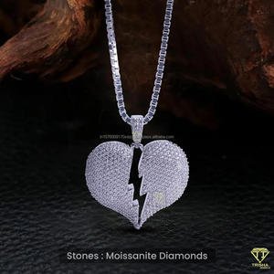 Pendentif Cœur Brillant en Argent Sterling avec Diamants Moissanite, Bijoux Urbains Hip Hop - Product Image 1