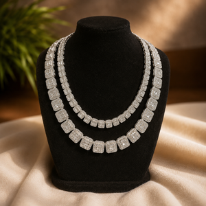 Collar de Plata de Ley 925 con Moissanita, Corte Esmeralda, Engaste de Canal, Diamantes, Lujoso Collar de Compromiso Nupcial - Product Image 1