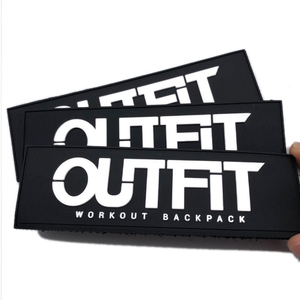 Patch 3D personnalisé en relief |   Étiquette de marque en caoutchouc texturé en relief pour vestes d'hiver |   Prix d'exportation en gros - Product Image 6