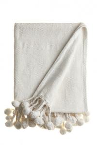 Manta de Algodón 100% Tejida con Borlas de Pompones |   Manta Decorativa Boho para Sofá |   Manta de Algodón Estilo Marroquí - Product Image 4