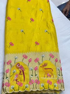 Tela de bordado de alta calidad con diseño floral elegante y lentejuelas para sari, lehenga, vestido de novia de lujo. - Product Image 5