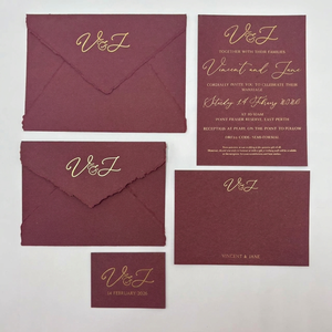 Élégantes invitations en papier de coton imprimé à l'or, d'aspect artisanal, idéales pour les mariages, les fêtes, les célébrations et les annonces. - Product Image 4