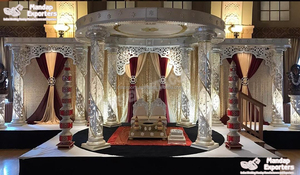 Mariage indien du sud cristal Mandap décor or métal piliers mariage Mandap thème traditionnel lieu de mariage métal Mandap décor - Product Image 5