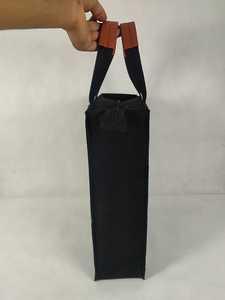 Sac fourre-tout en feutre noir ORKID avec poignée en cuir PU marron, fermeture ouverte, réutilisable, taille moyenne, pour usage quotidien - Product Image 3