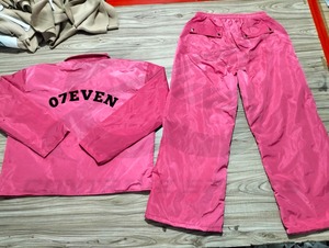 Ensemble deux pièces personnalisé pour homme 2026 : Survêtement coupe-vent avec short et veste zippée en nylon - Product Image 3