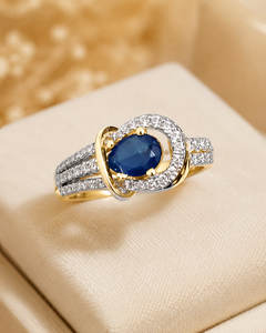 Anillo de Oro de 14k con Perla Natural Ovalada como Piedra Central y Diamantes CZ Engastados en Puntas, para Compromiso, Boda, Fiesta o Uso Diario, para Mujer - Product Image 1