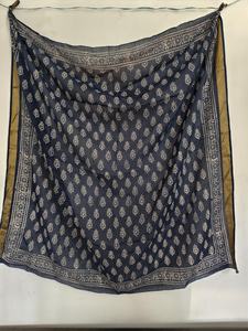 Bandanas imprimées colorées, élégantes écharpes de tête en coton pour festivals, mode urbaine et tenues d'été - Product Image 2