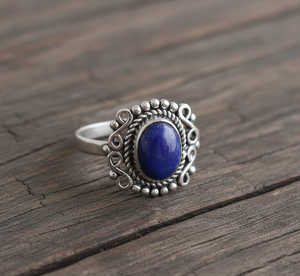 Bague ovale classique en argent sterling 925 sertie de lapis-lazuli pour mariage et soirée - Product Image 4