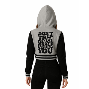 Blouson universitaire classique pour femme 'Still Woozy Saint Mercy' – Modèle hiver gris et noir à capuche pour le streetwear - Product Image 5