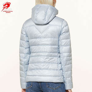 Lightweight Windproof Outdoor Women Puffer Jackets For Winter Warmth Breathable Quilted Padded <b>Bubble</b> <b>Top</b> - Product Image 3