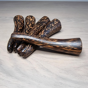Pipa de Tabaco Hecha a Mano de Madera Natural, Estilo Clásico, Duradera y Ecológica, Diseño Personalizable - Product Image 2