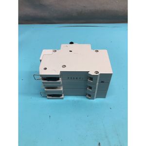2 Interruptores de Circuito GENERAL ELECTRIC V-LINE D20 AMPS - Equipo y Piezas de Semiconductores de Confianza de Marca Global - Product Image 5