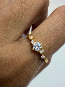 Bague Solitaire Empilable à Griffes, Diamant de Laboratoire Rond Moderne Taille Ronde, pour Usage Quotidien, Fabricant de Bijoux Fins en Or Massif 10k 14k - Product Image 2