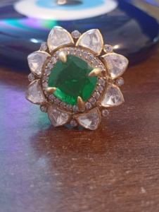 Anillo de Cóctel Amaira Jewels con Forma Floral, Chapado en Oro de 18K sobre Plata, con Piedra Ovalada Doble Verde, Joyería Clásica de Compromiso para Mujer - Product Image 5