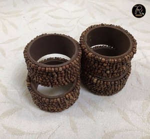 Servilleta con cuentas de mariposa roja y diseño floral para decoración del hogar en bodas y festivales. Compre directamente del proveedor a precio de mayoreo. - Product Image 4