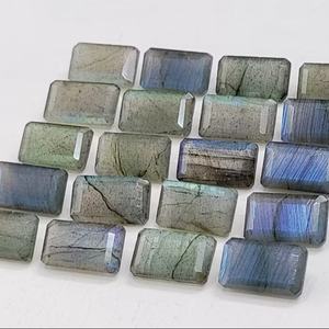 Piedra suelta facetada de labradorita de 12*7 mm, labradorita brillante con forma octogonal para la fabricación de joyas a precio de mayorista. - Product Image 1