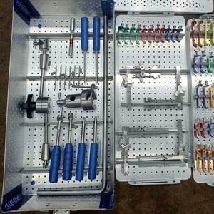Juego de Retractores Cervicales Tedan Phantom CS-1600 de Azicon, con Hojas de Acero Inoxidable y Titanio, Retractor ACDF, Instrumentos Quirúrgicos para Columna Vertebral - Product Image 3