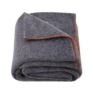 Grande couverture de pique-nique chaude et imperméable pour les excursions en plein air et les pique-niques - Product Image 1