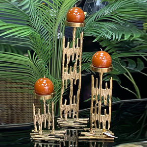 Porte-bougie moderne au design le plus récent pour le salon, porte-bougie en aluminium de dernière génération pour la décoration de mariage - Product Image 1