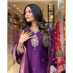 Party Wear Elegante Top y Bottom Set con bordado Dupatta XL Tamaño - Product Image 5