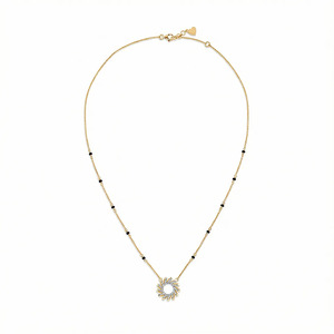 Collier pendentif en diamant à motif géométrique ajouré en spirale - Product Image 3