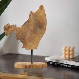 Sculpture en bois style racine de teck, forme abstraite naturelle, accent décoratif pour intérieurs contemporains minimalistes, moderne et rustique - Product Image 1