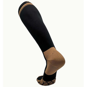 Chaussettes de sport personnalisées en gros, chaussettes OEM pour hommes en polyester, design personnalisé, prix de gros BY BS - Product Image 4