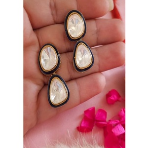 Pendientes de Moissanita Chapados en Oro de Calidad Premium Exclusivos para Mujer, Estilo Elegante para Fiestas, Colección de Moda - Product Image 2