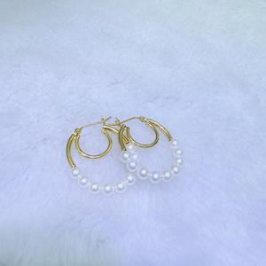 Pendientes de Perlas de Agua Dulce Redondas Naturales de Zhuji de 4-5 mm con Círculo Aurora Impecable, Diseño de Alta Calidad, Hebilla de Plata Pura - Product Image 3