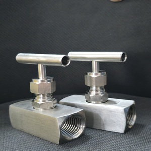 Válvula de Aguja Roscada SS304 ANSI 150 de 1/2 Pulgada con Estructura Angular para Aceite - Product Image 3