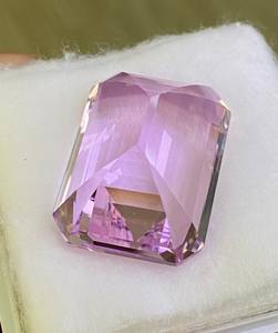Kunzite naturelle rose lavande, pierre précieuse d'Inde authentique, pierre brute taille octogonale, certifiée par un tiers pour la fabrication de bijoux fins - Product Image 2
