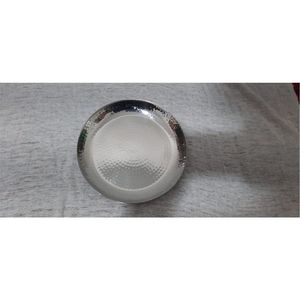 Bandeja de servir redonda de acero inoxidable de lujo, plato decorativo de metal martillado para bodas, eventos, fiestas y restaurantes. - Product Image 6