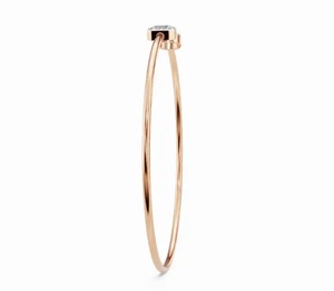 Bracelet Kada Kindred Spark Halo et Diamant Émeraude en Or Jaune, Rose et Blanc 9kt 14kt 18kt avec Diamants Naturels de 0,596 Carat - Product Image 2