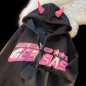 Sweat-shirt unisexe en molleton français de haute qualité, style Y2K, avec fermeture éclair surdimensionnée, cornes et logo imprimé en relief, personnalisable OEM. - Product Image 4