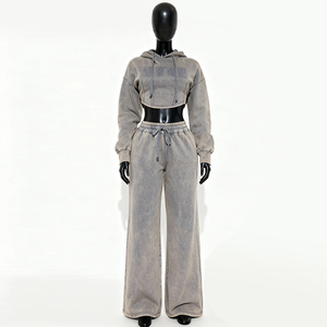 Conjunto Deportivo Casual de Otoño de Alta Calidad, Personalizado, con Lavado Ácido, Sudadera Corta con Capucha y Pantalones Jogger de Algodón y Felpa con Apliques Bordados para Mujer - Product Image 3