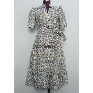 Robe longue en coton à fleurs de haute qualité, col en V, coupe ample, pour le printemps et l'été, robe maxi élégante, robe décontractée tendance pour femmes - Product Image 3