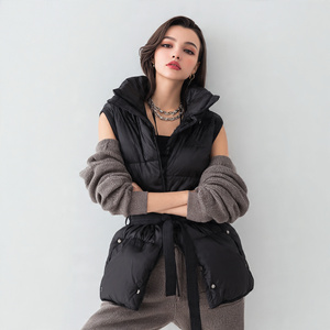 Chaleco acolchado de plumón de color liso para mujer, cálido de invierno, sin mangas, con cuello alto y cremallera, para damas - Product Image 4