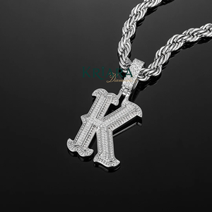 Colgante de Plata 925 con Moissanita y Diamantes, Letra K, Estilo Hip Hop, Microincrustaciones, Corte Brillante Redondo - Product Image 2