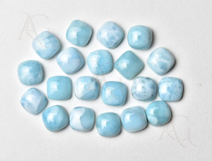 พลอยลาริมาร์ทรงคุชชั่น คาโบชอง สีน้ำเงิน สำหรับขายส่ง ทำเครื่องประดับเงิน ด้านหลังแบน ขนาด 3 มม. ถึง 30 มม. สีฟ้าสดใส เพคโทไลต์ - Product Image 3