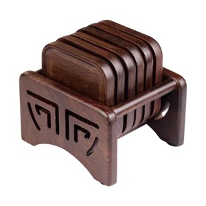 Ensemble de sous-verres carrés en bois décoratifs et durables avec options personnalisables pour cuisines modernes et salles à manger élégantes - Product Image 3