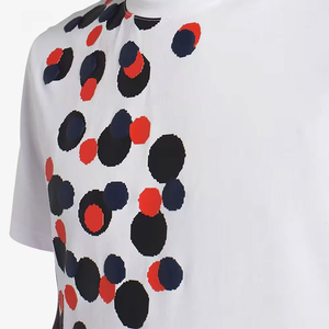 เสื้อยืดแขนสั้นสีดำสำหรับผู้ชาย ลายจุดสีแดง ขาว น้ำเงิน คอกลม ทรงปกติ สวมใส่สบาย ผ้าฝ้าย 100% พิมพ์ลายสกรีน - Product Image 6