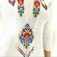 Collier de perles de verre de luxe avec broderie complexe Bijoux faits à la main parfaits pour améliorer toute tenue spéciale